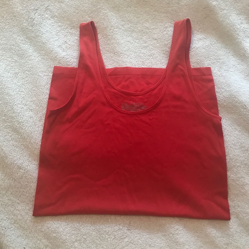Form fitting tank top